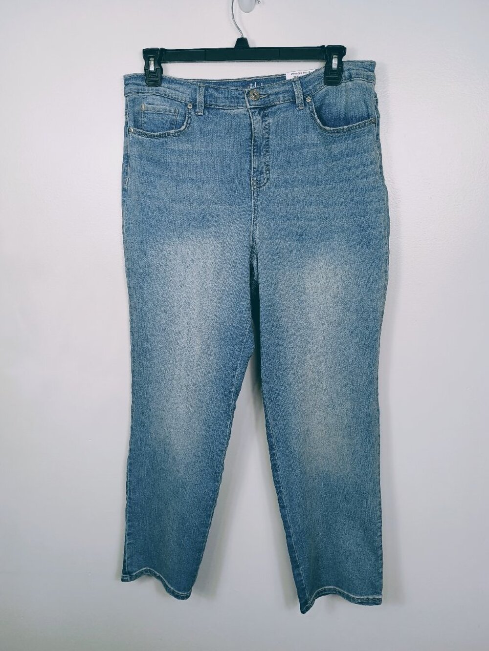 Style & Co Straight Leg Highrise Light Wash Short Length Jeans NEW NWT Size 16S